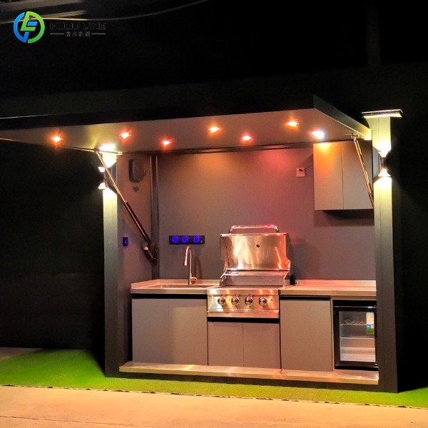 outdoor patio kitchen