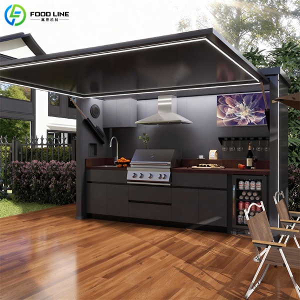 outdoor enclosed kitchen